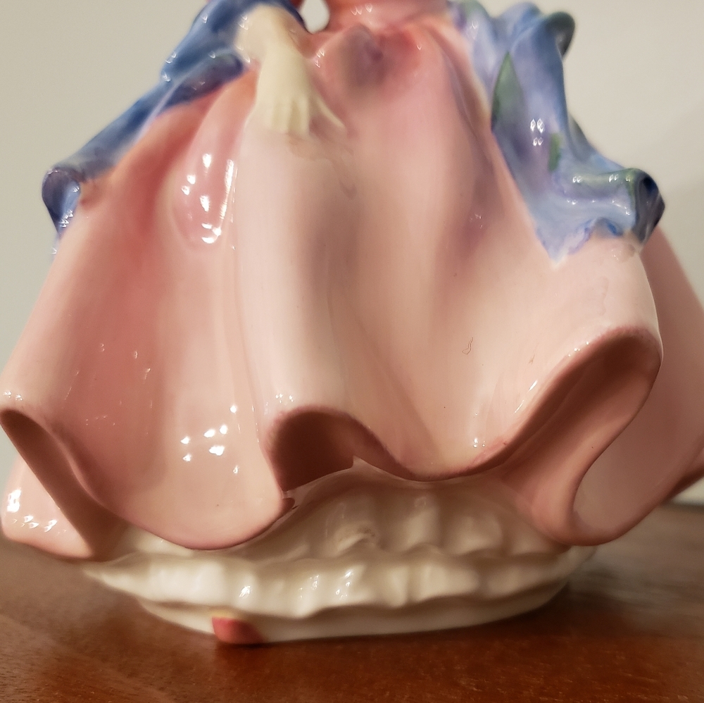 Vintage Royal Doulton Maytime Porcelain Figure - Picture 9 of 9